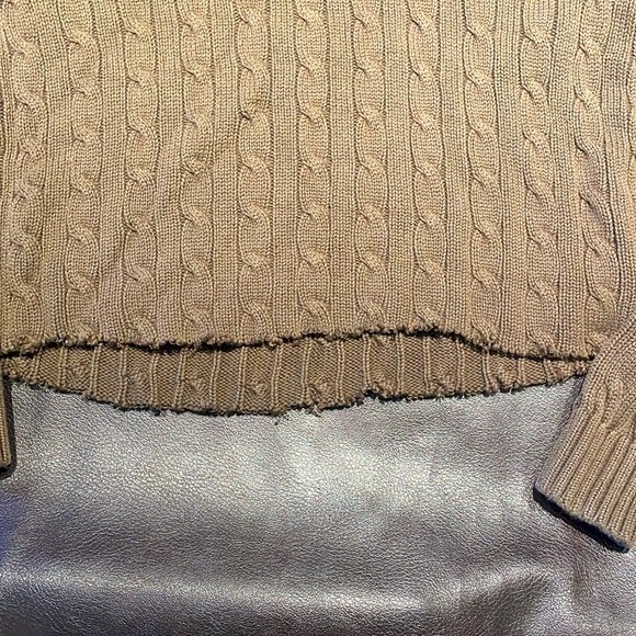 Ralph Lauren - Sweater Thrifted and Cropped by Urban Outfitters - Picture 2 of 6